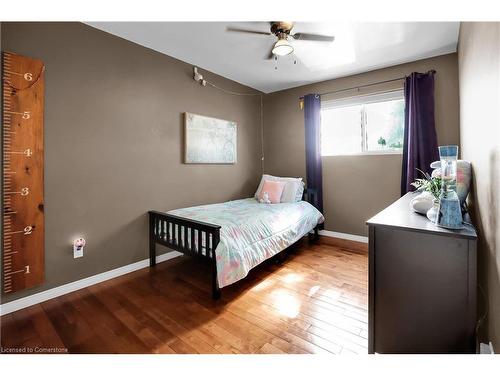 6415 Townline Road, Smithville, ON - Indoor Photo Showing Bedroom