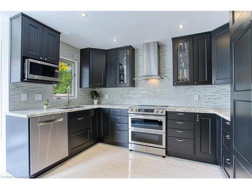 40 Lido Drive, Hamilton, ON - Indoor Photo Showing Kitchen With Upgraded Kitchen