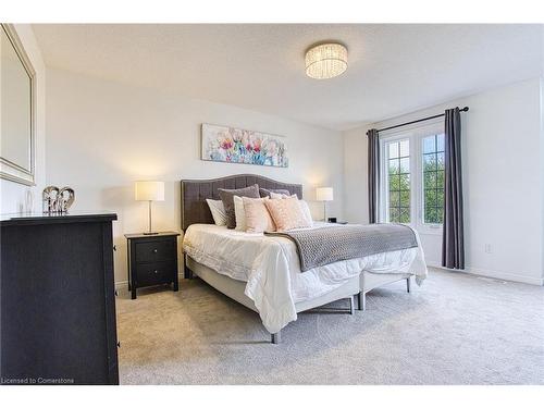 40 Lido Drive, Hamilton, ON - Indoor Photo Showing Bedroom