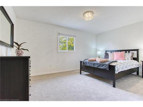 40 Lido Drive, Hamilton, ON - Indoor Photo Showing Bedroom