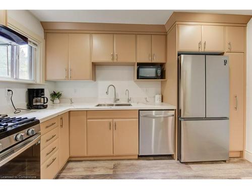 72 Edgemont Street N, Hamilton, ON - Indoor Photo Showing Kitchen With Stainless Steel Kitchen