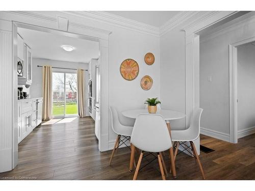 830 Mohawk Road E, Hamilton, ON - Indoor Photo Showing Dining Room