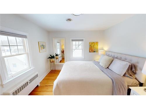 69 Edgar Street, Welland, ON - Indoor Photo Showing Bedroom