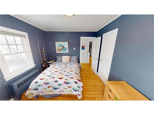 69 Edgar Street, Welland, ON - Indoor Photo Showing Bedroom