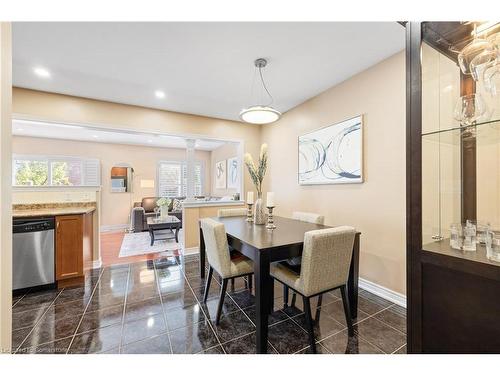 220 Lauderdale Drive, Vaughan, ON - Indoor Photo Showing Dining Room