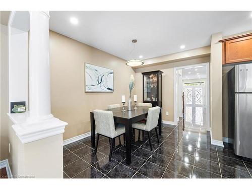 220 Lauderdale Drive, Vaughan, ON - Indoor Photo Showing Dining Room