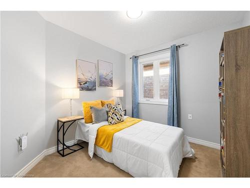 220 Lauderdale Drive, Vaughan, ON - Indoor Photo Showing Bedroom