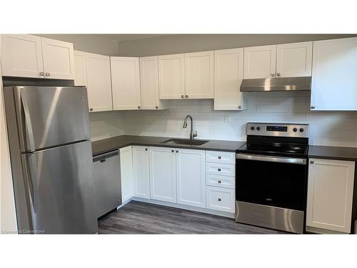 104-410 Hazel Street, Waterloo, ON - Indoor Photo Showing Kitchen With Stainless Steel Kitchen