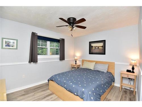 40 Unity Side Road, Caledonia, ON - Indoor Photo Showing Bedroom