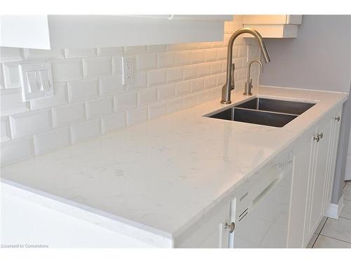 603-60 Old Mill Road, Oakville, ON - Indoor Photo Showing Kitchen With Double Sink