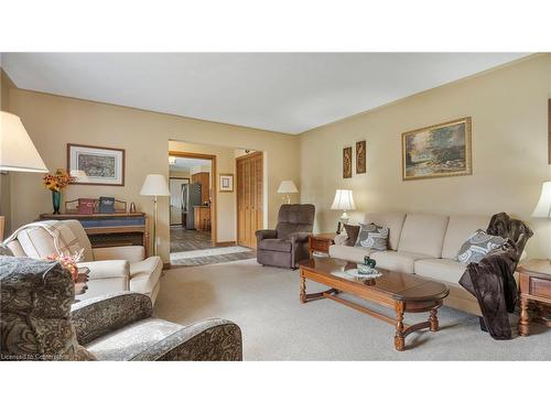 1 Virginia Avenue, Simcoe, ON - Indoor Photo Showing Living Room