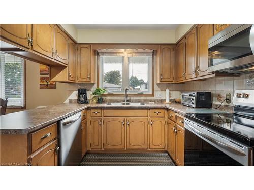 1 Virginia Avenue, Simcoe, ON - Indoor Photo Showing Kitchen With Double Sink