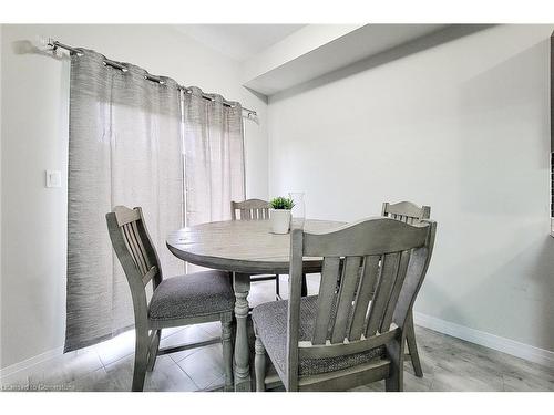 52-520 Grey Street, Brantford, ON - Indoor Photo Showing Dining Room