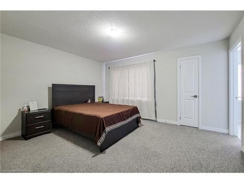 52-520 Grey Street, Brantford, ON - Indoor Photo Showing Bedroom