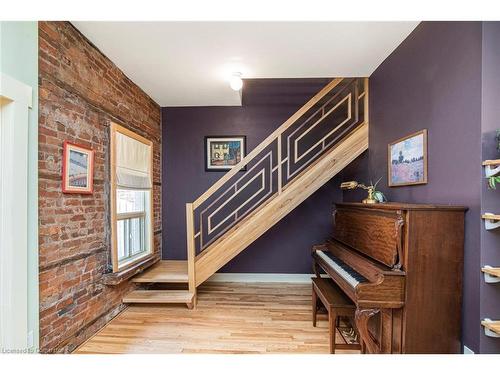 205 Wentworth Street N, Hamilton, ON - Indoor Photo Showing Other Room