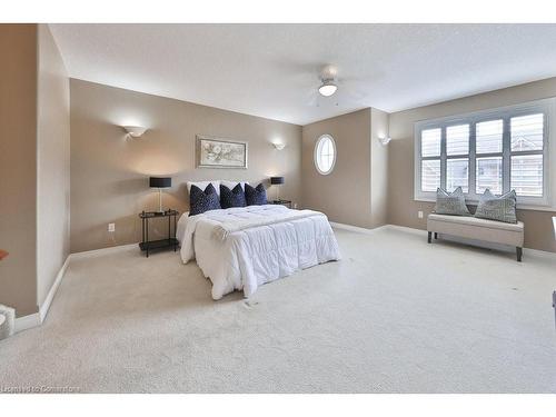 24-289 Plains Road W, Burlington, ON - Indoor Photo Showing Bedroom