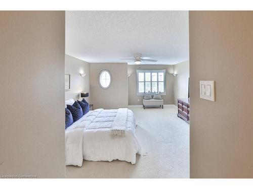 24-289 Plains Road W, Burlington, ON - Indoor Photo Showing Bedroom