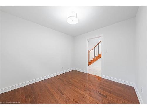 494 Dicenzo Drive, Hamilton, ON - Indoor Photo Showing Other Room