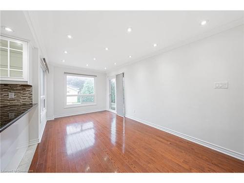 494 Dicenzo Drive, Hamilton, ON - Indoor Photo Showing Other Room