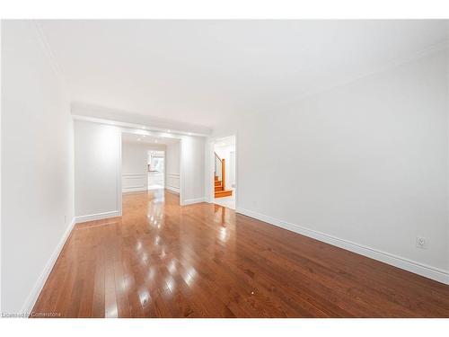 494 Dicenzo Drive, Hamilton, ON - Indoor Photo Showing Other Room