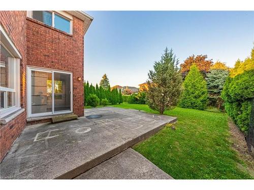 494 Dicenzo Drive, Hamilton, ON - Outdoor