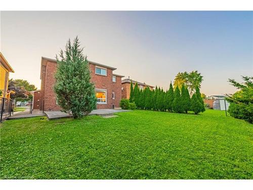 494 Dicenzo Drive, Hamilton, ON - Outdoor