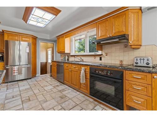 11720 Guelph Line, Milton, ON - Indoor Photo Showing Kitchen