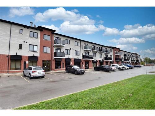 320-170 Rockhaven Lane, Waterdown, ON - Outdoor With Facade