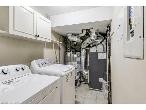 214-111 Grey Street, Brantford, ON - Indoor Photo Showing Laundry Room