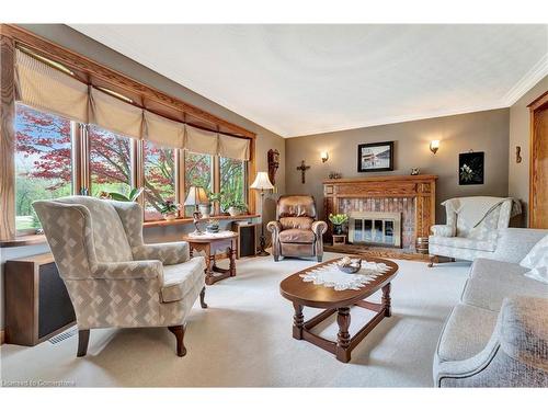 685 Robson Road, Waterdown, ON - Indoor Photo Showing Living Room With Fireplace