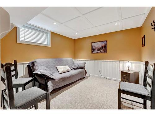 685 Robson Road, Waterdown, ON - Indoor