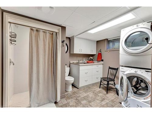 685 Robson Road, Waterdown, ON - Indoor Photo Showing Laundry Room