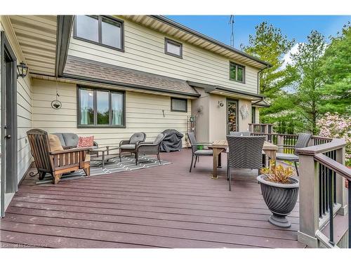 685 Robson Road, Waterdown, ON - Outdoor With Deck Patio Veranda With Exterior