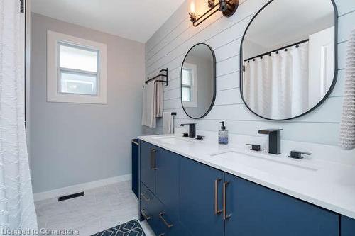 1523 Rusholme Crescent, Burlington, ON - Indoor Photo Showing Bathroom