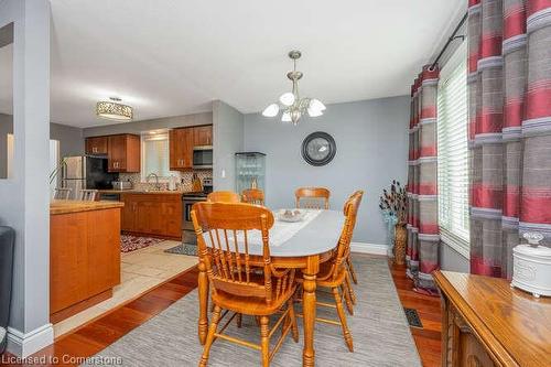 1523 Rusholme Crescent, Burlington, ON - Indoor Photo Showing Dining Room