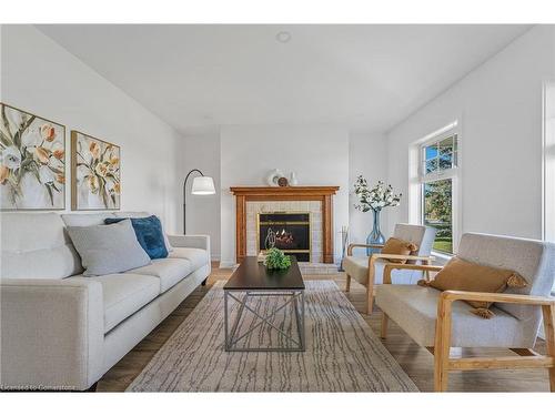 7580 Regional 20 Road, West Lincoln, ON - Indoor Photo Showing Living Room With Fireplace