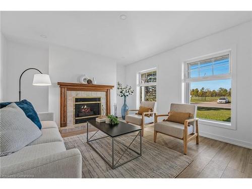 7580 Regional 20 Road, West Lincoln, ON - Indoor Photo Showing Living Room With Fireplace