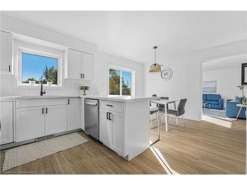 7580 Regional 20 Road, West Lincoln, ON - Indoor Photo Showing Kitchen