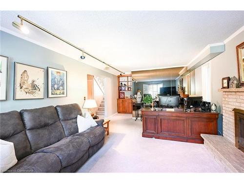 38 Lakegate Drive, Stoney Creek, ON - Indoor Photo Showing Living Room With Fireplace