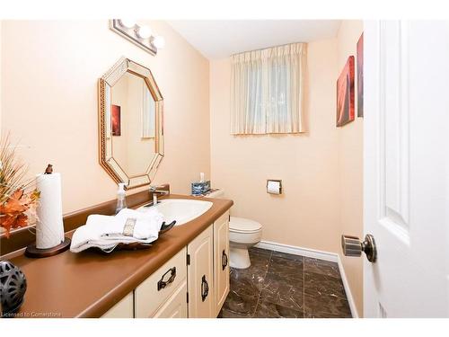 38 Lakegate Drive, Stoney Creek, ON - Indoor Photo Showing Bathroom