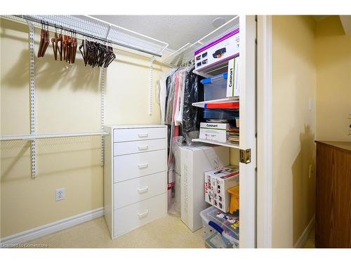 38 Lakegate Drive, Stoney Creek, ON - Indoor With Storage