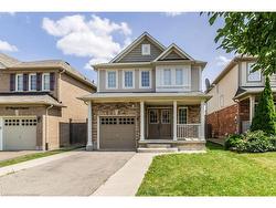 16 Newport Crescent  Hamilton, ON L9A 0B3