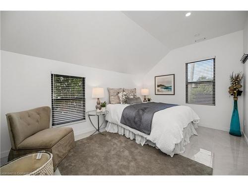 127 Freelton Road, Freelton, ON - Indoor Photo Showing Bedroom