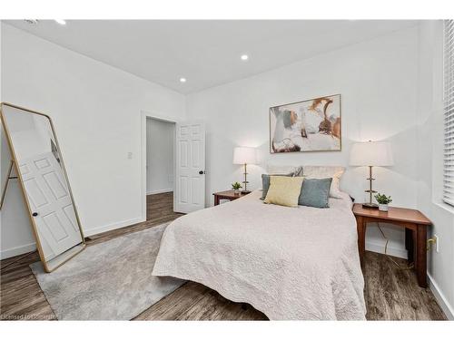 127 Freelton Road, Freelton, ON - Indoor Photo Showing Bathroom