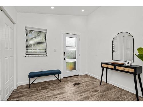 127 Freelton Road, Freelton, ON - Indoor Photo Showing Kitchen