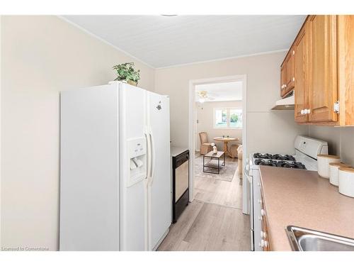 540 Upper Wentworth Street, Hamilton, ON - Indoor Photo Showing Kitchen