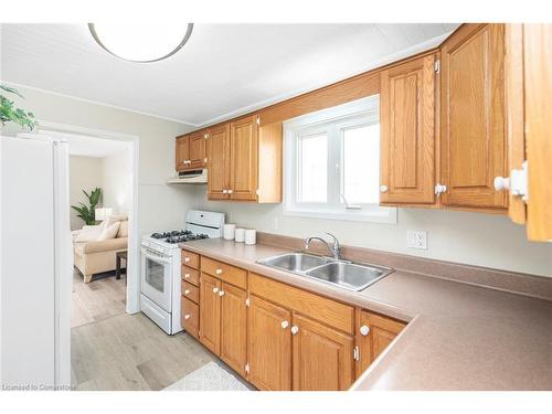 540 Upper Wentworth Street, Hamilton, ON - Indoor Photo Showing Kitchen With Double Sink