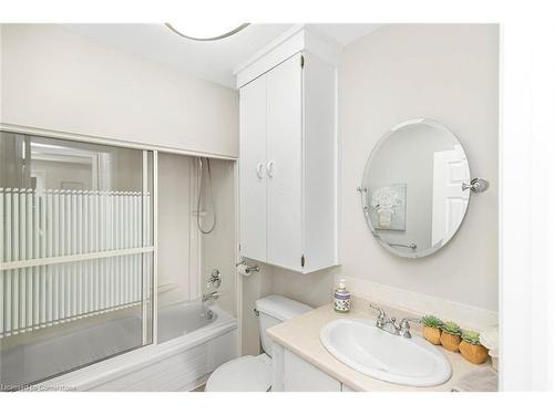 540 Upper Wentworth Street, Hamilton, ON - Indoor Photo Showing Bathroom