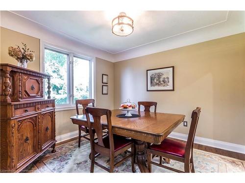 1043 Joan Drive, Burlington, ON - Indoor Photo Showing Dining Room