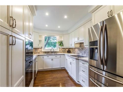 1043 Joan Drive, Burlington, ON - Indoor Photo Showing Kitchen With Upgraded Kitchen